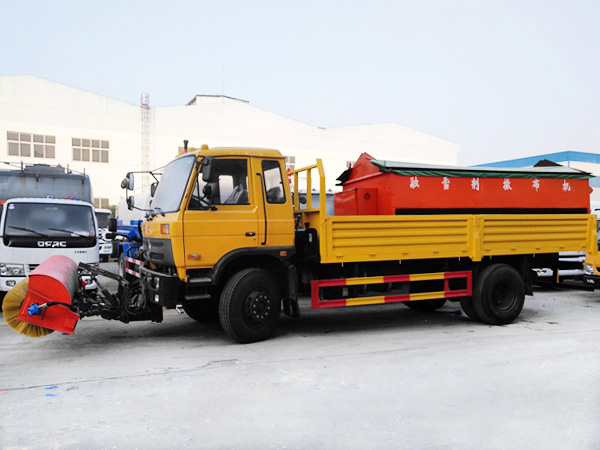 沈阳隆鑫小型抛雪机进口厂家直销 扫雪滚刷液压马达接哪里