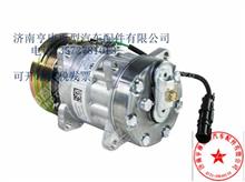 中国重汽曼发动机配件       082V77970-7023空调压缩机082V77970-7023空调压缩机