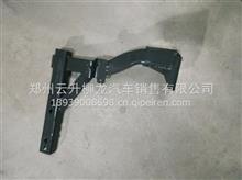 东风柳汽乘龙右脚踏板后支架焊合件H51-8405220B2