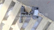 中国重汽豪沃TX豪沃T7H前簧前支架前钢板支架 712W41310-0002712W41310-0002